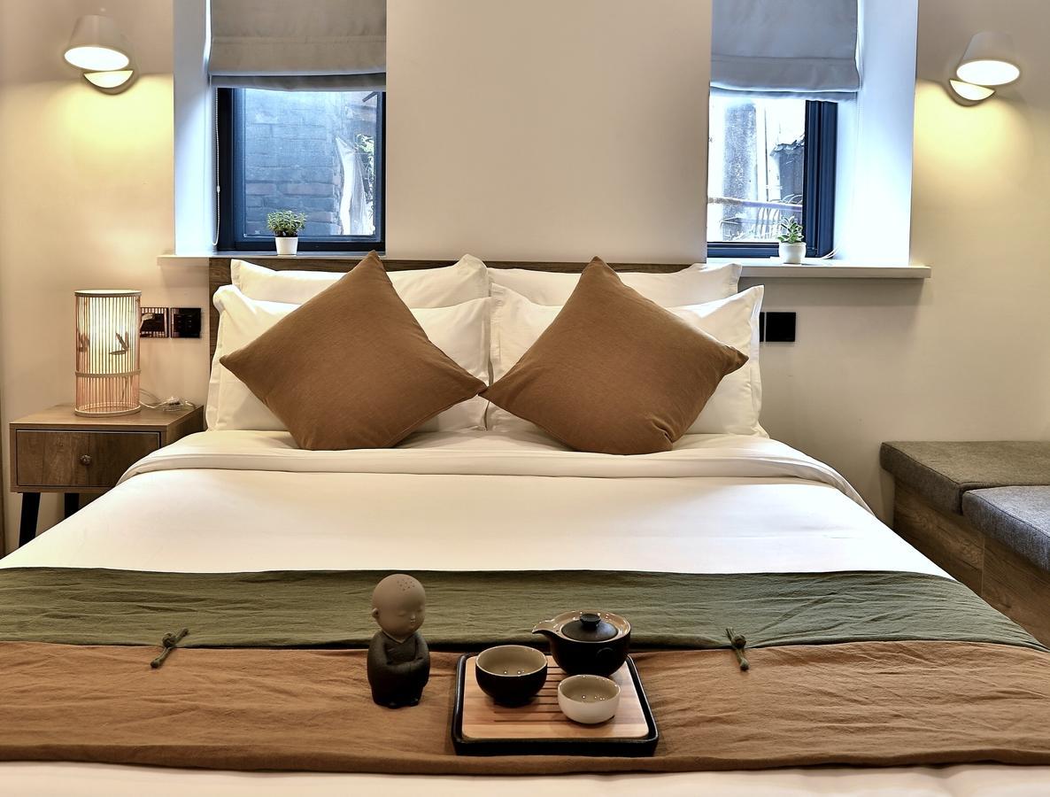 U Hotels Xintiandi Shanghai Exterior photo